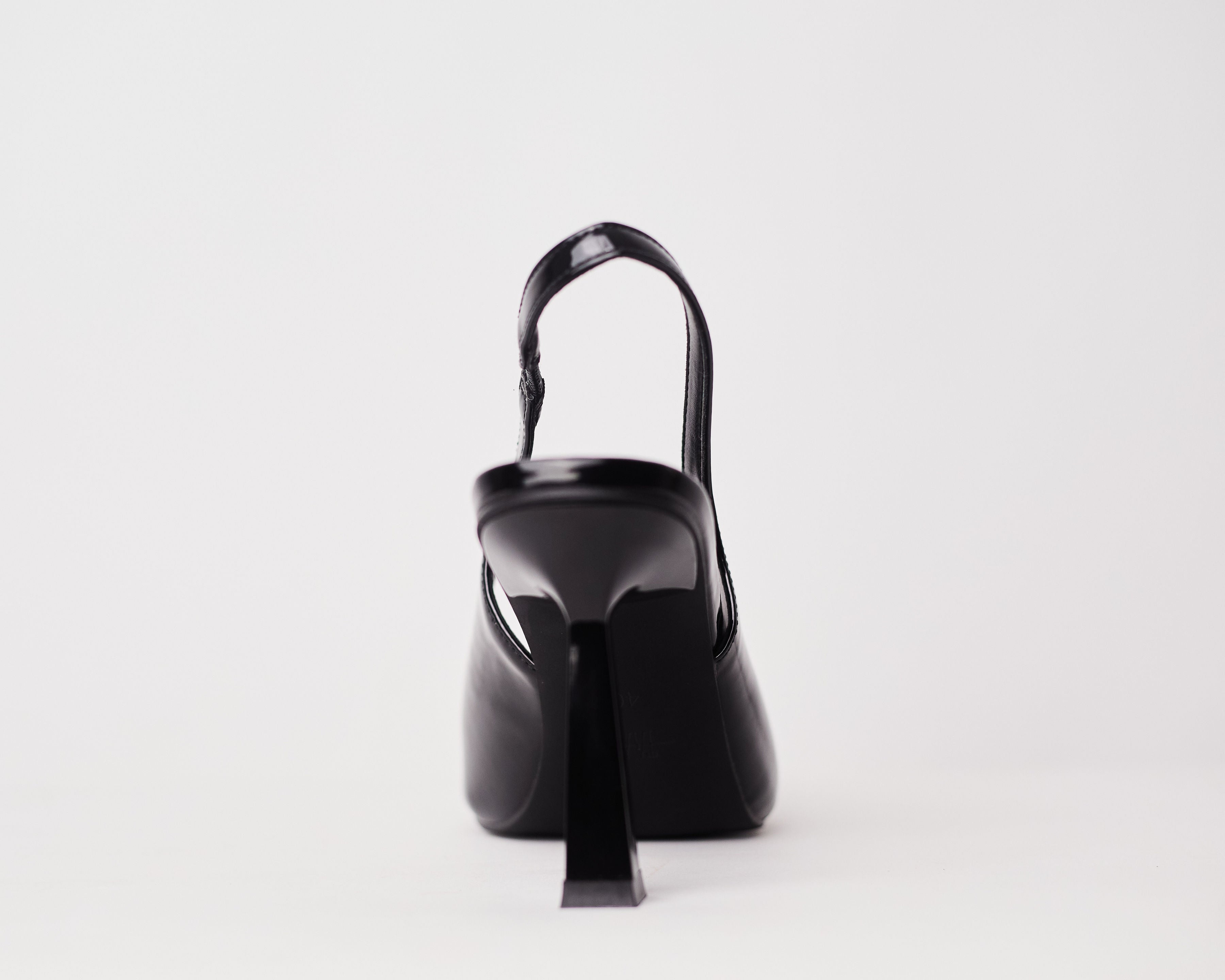 ESI (Black)